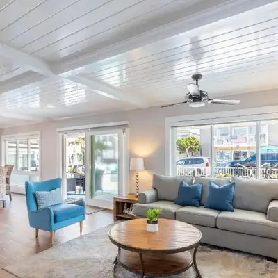 Ocean Breeze I by AvantStay Steps to the Beach