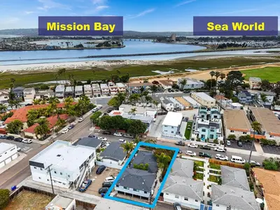 an aerial view of the mission bay neighbourhood of a city at Modern 1 BR Beach Waves and Sunshine in San Diego