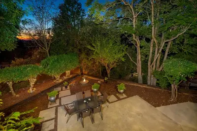 an overhead view of a backyard with a table and chairs at The Heart of Julian in Julian