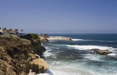 a view of the ocean from a cliff at Hyatt Regency La Jolla at Aventine in San Diego