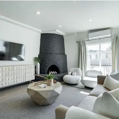The Rosemont II - La Jolla Luxury