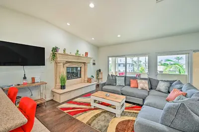 Gallery image of Oceanside Retreat with Balcony - Walk to Beach! in Oceanside