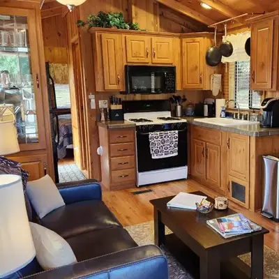 The Couple's Cabin in Wynola 2 NIGHT MINIMUM