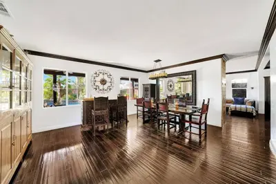 Gallery image of Vino Villa Large home Sleeps 10! Large Salt water pool/spa in Murrieta