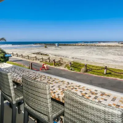 F14 - Tower 10 Oceanview Cottage